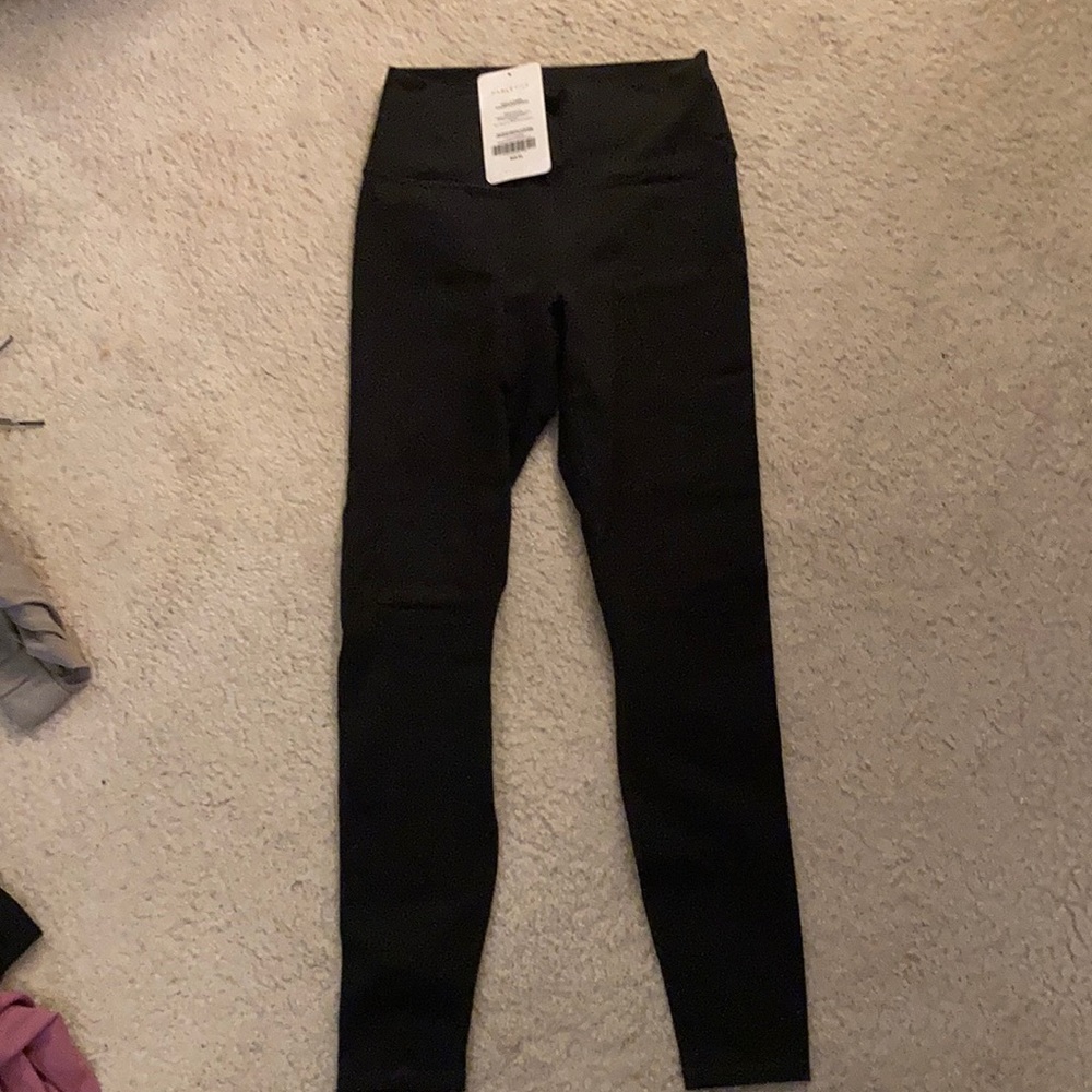 BRAND NEW Fabletics High Waisted Leggings